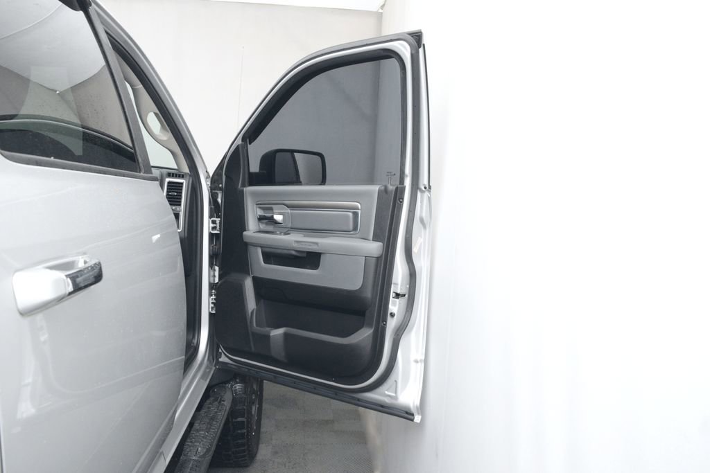 Used 2016 RAM 2500 SLT AWD/4WD image 15