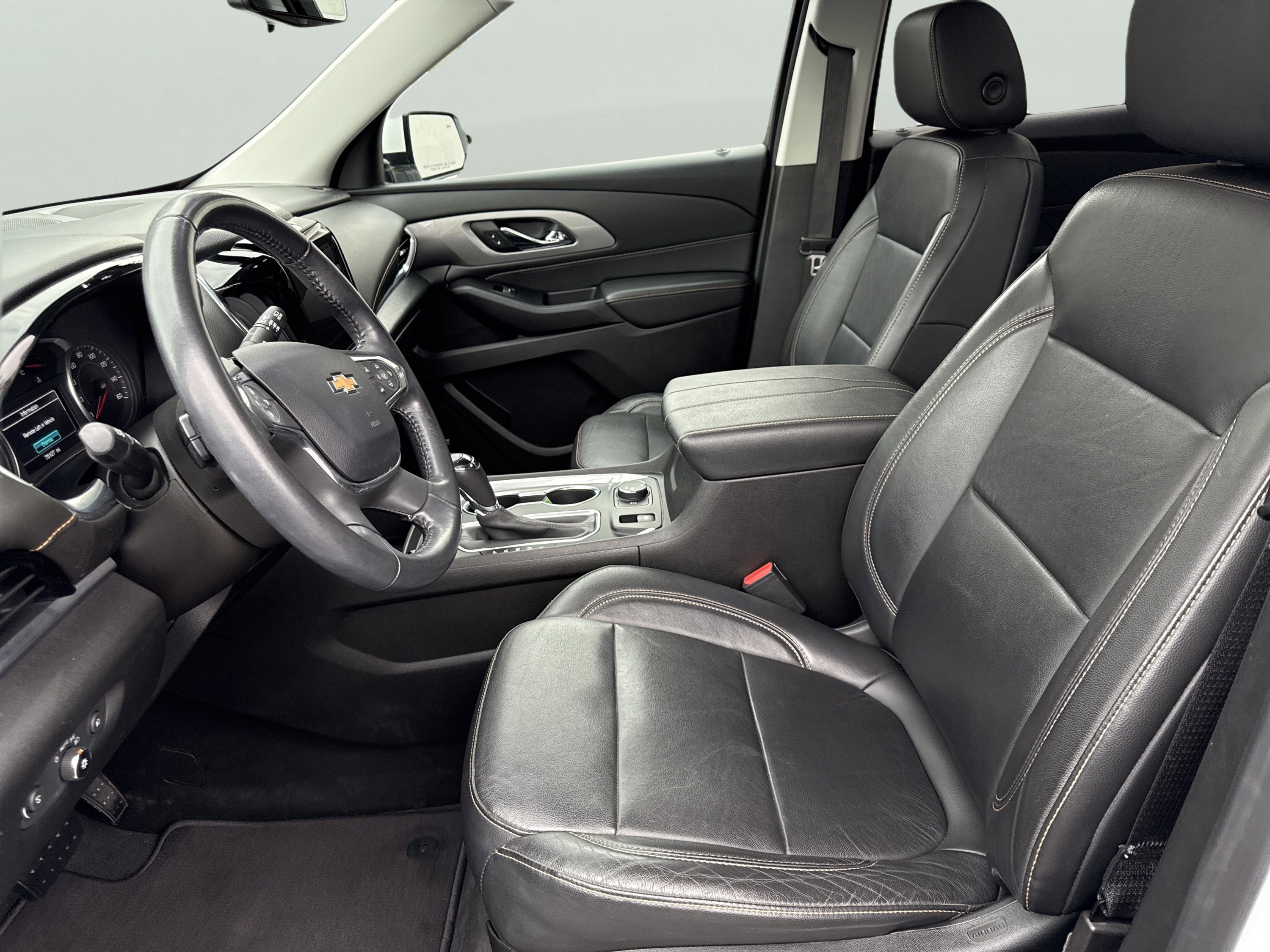 Used 2019 Chevrolet Traverse LT w/ LT Premium Package image 16