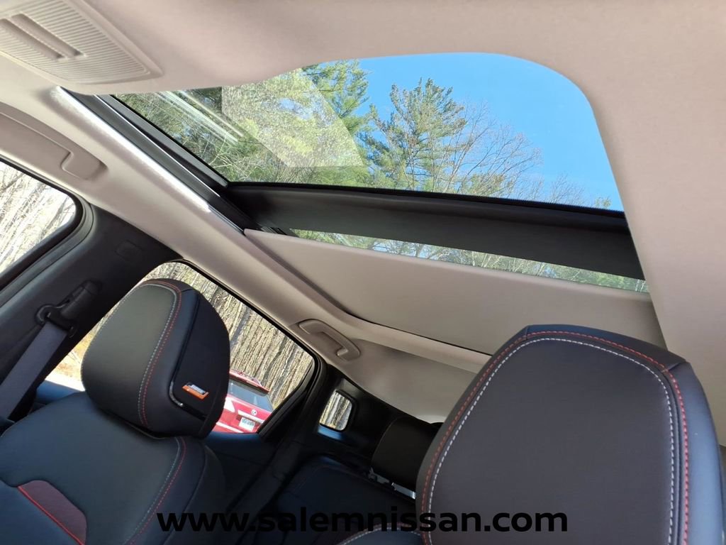 New 2026 Nissan Kicks SR w/ SR Premium Package AWD/4WD image 10