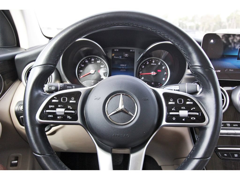 Used 2021 Mercedes-Benz GLC 300 image 15