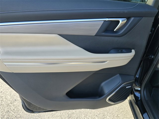 New 2026 Buick Enclave Preferred image 12