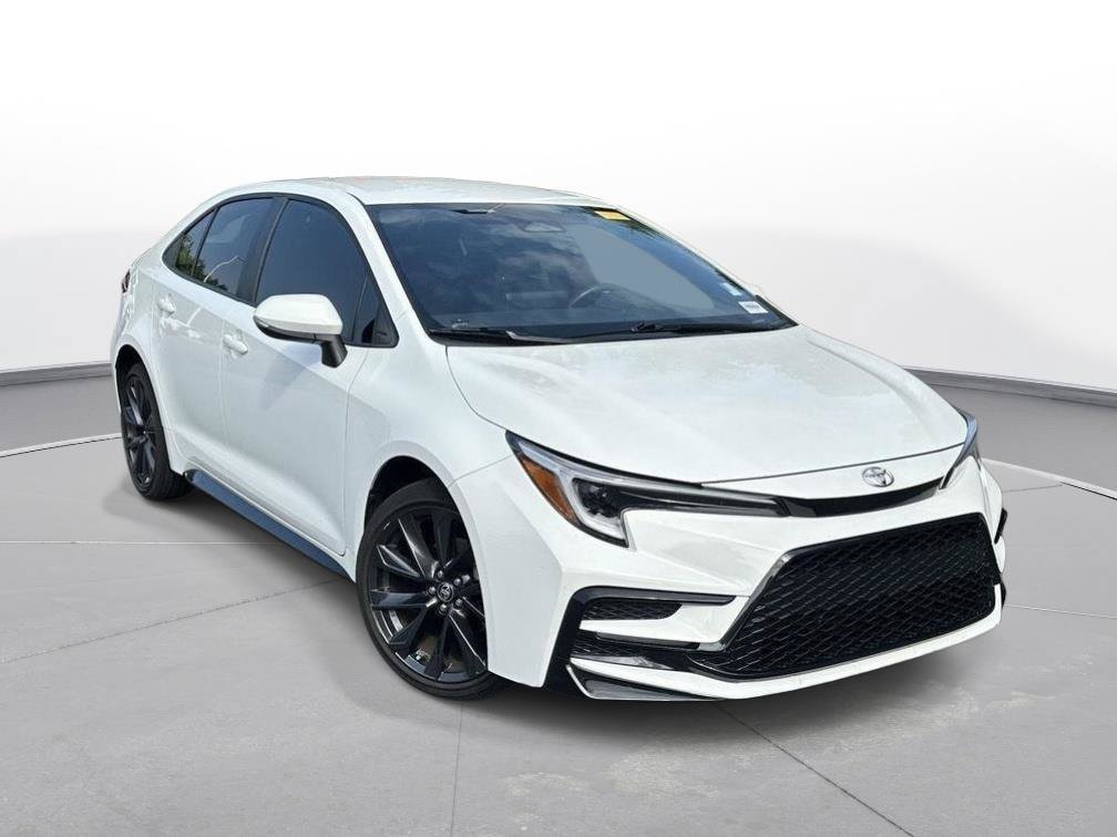 Certified 2024 Toyota Corolla SE FWD image 4