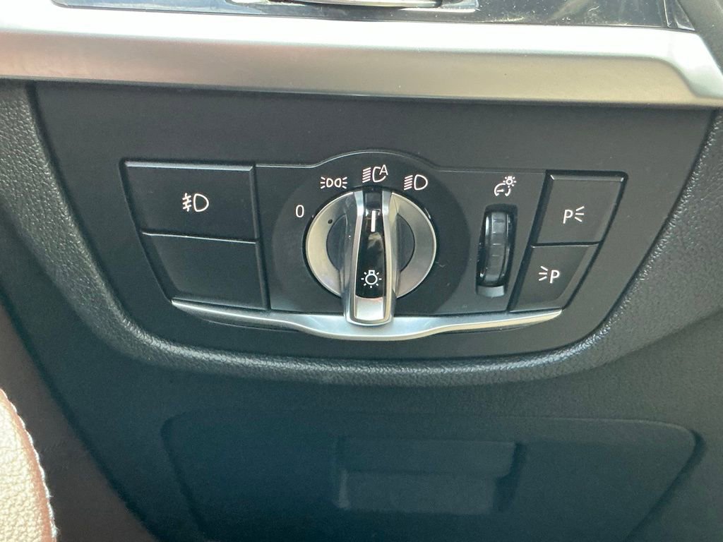 Used 2019 BMW X3 xDrive30i w/ Executive Package AWD/4WD image 32