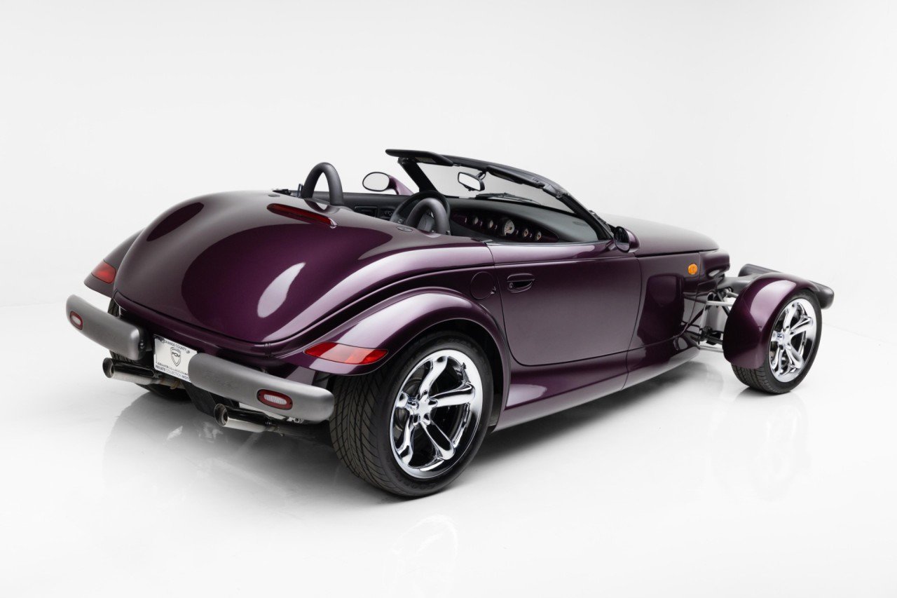 Used 1999 Plymouth Prowler RWD image 3