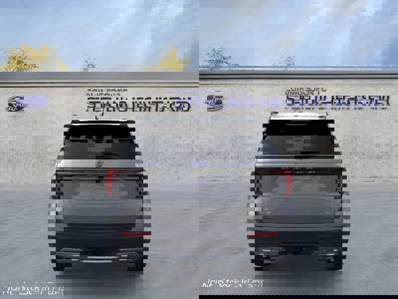 New 2026 Ford Explorer Active w/ Active Comfort Package image 5