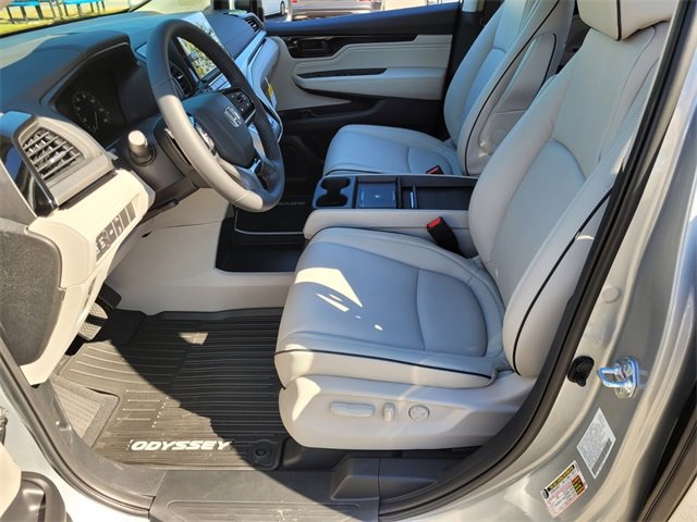 New 2026 Honda Odyssey Touring image 8