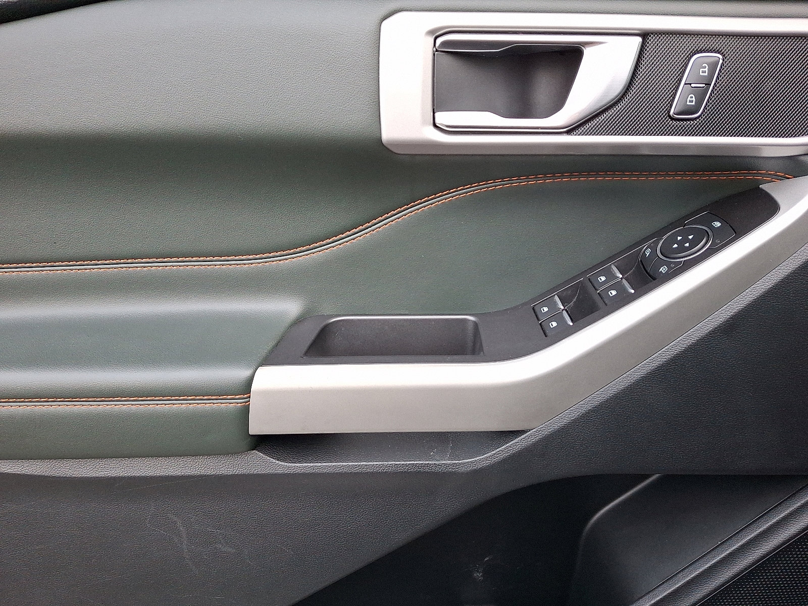 Certified 2022 Ford Explorer Timberline image 12