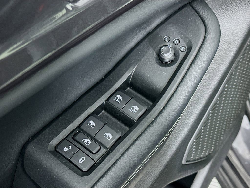 Certified 2023 Jeep Grand Cherokee L Laredo image 27