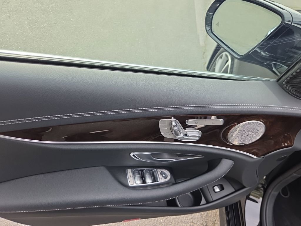 Used 2023 Mercedes-Benz E 450 4MATIC Sedan image 11