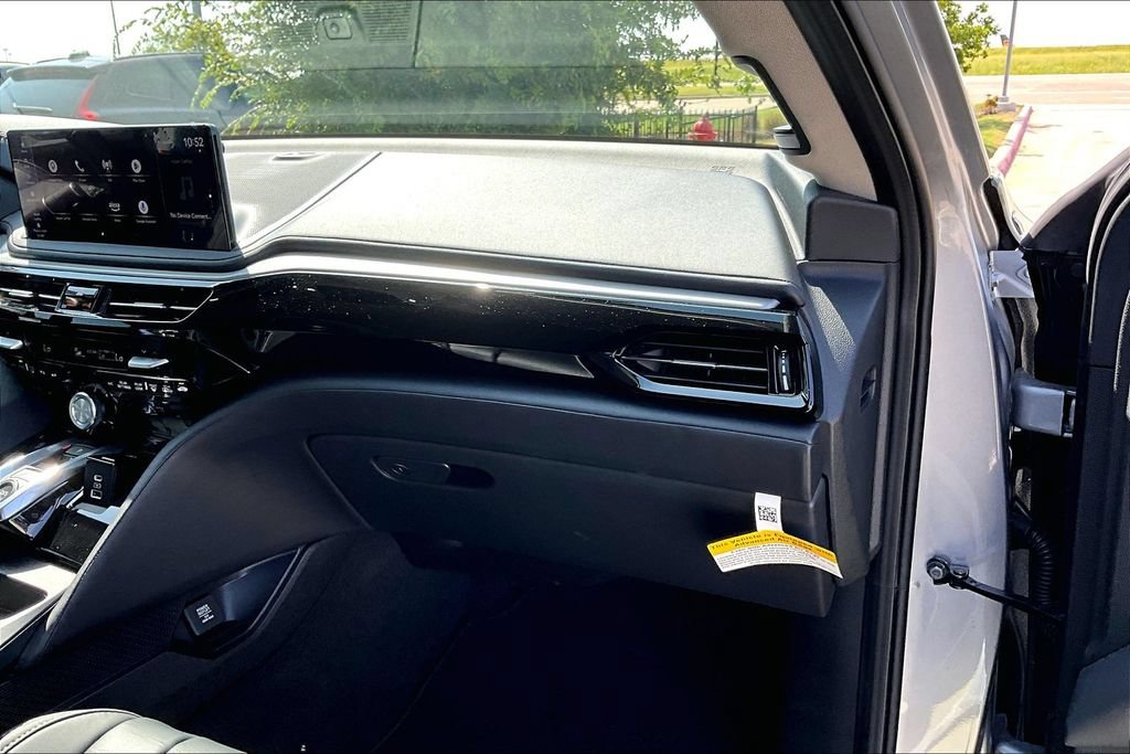 Certified 2026 Acura MDX w/ Technology Package FWD image 18