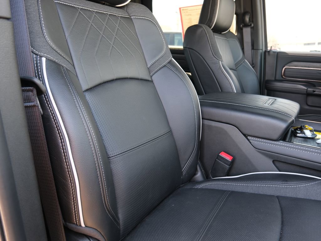 Used 2025 RAM 3500 Limited image 34