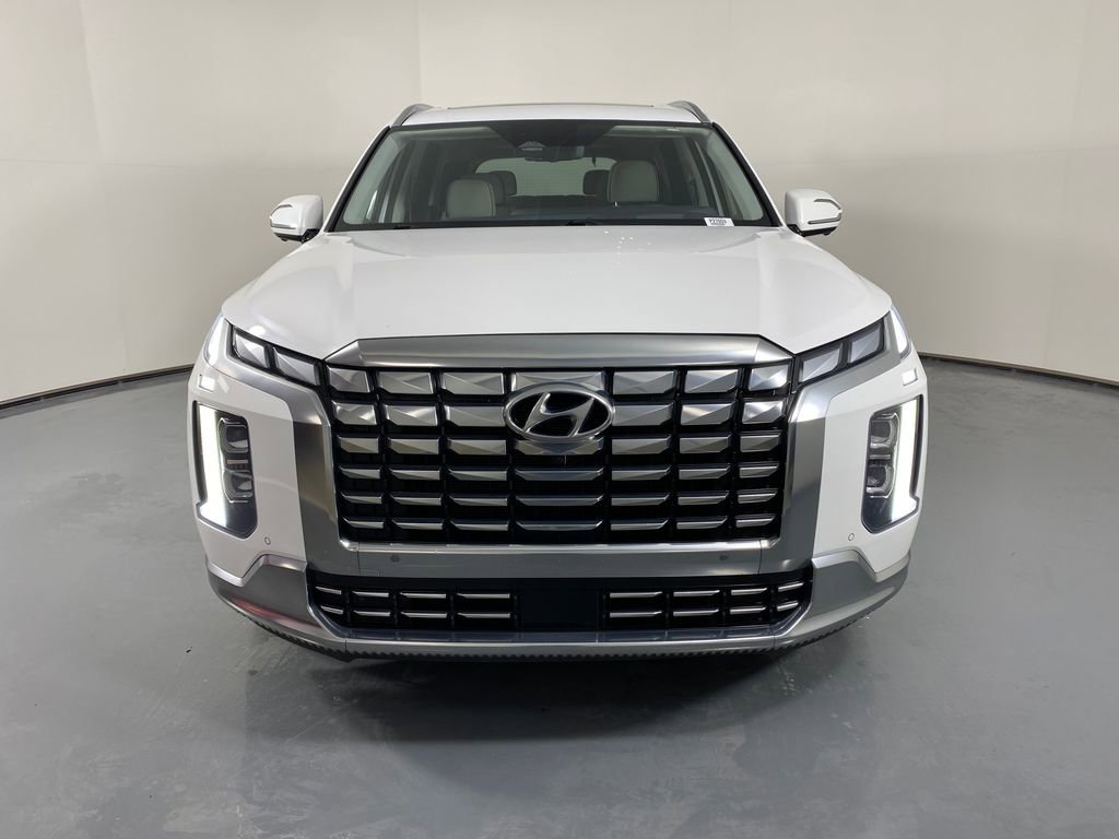 Used 2024 Hyundai Palisade Calligraphy image 2