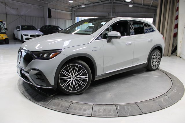 Used 2023 Mercedes-Benz EQE 350+ SUV w/ AMG Line Exterior Package image 4