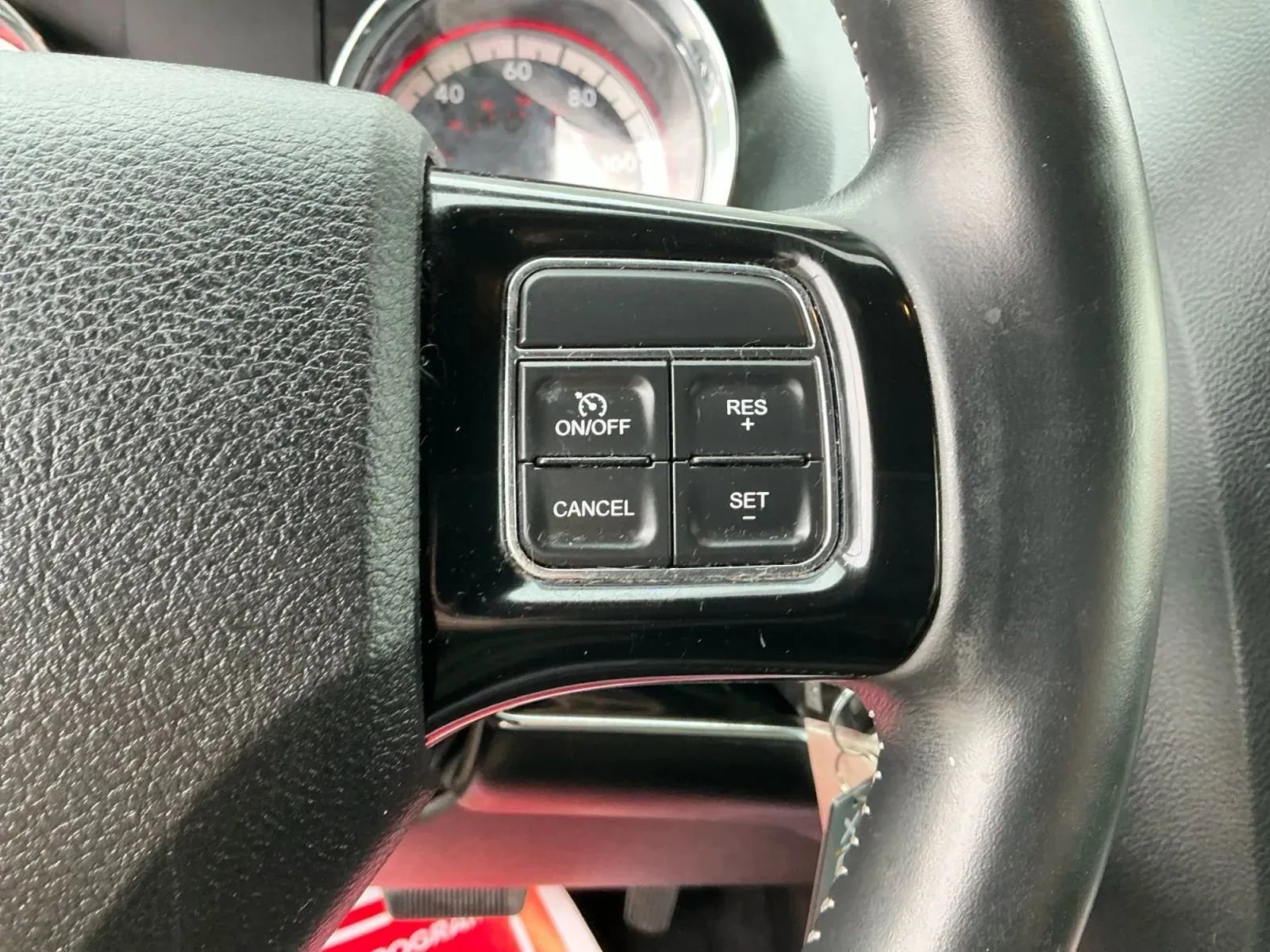 Used 2018 Dodge Grand Caravan SE image 29