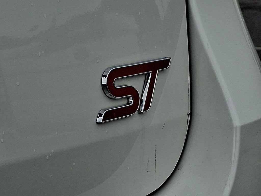 Used 2023 Ford Explorer ST w/ Equipment Group 401A image 34