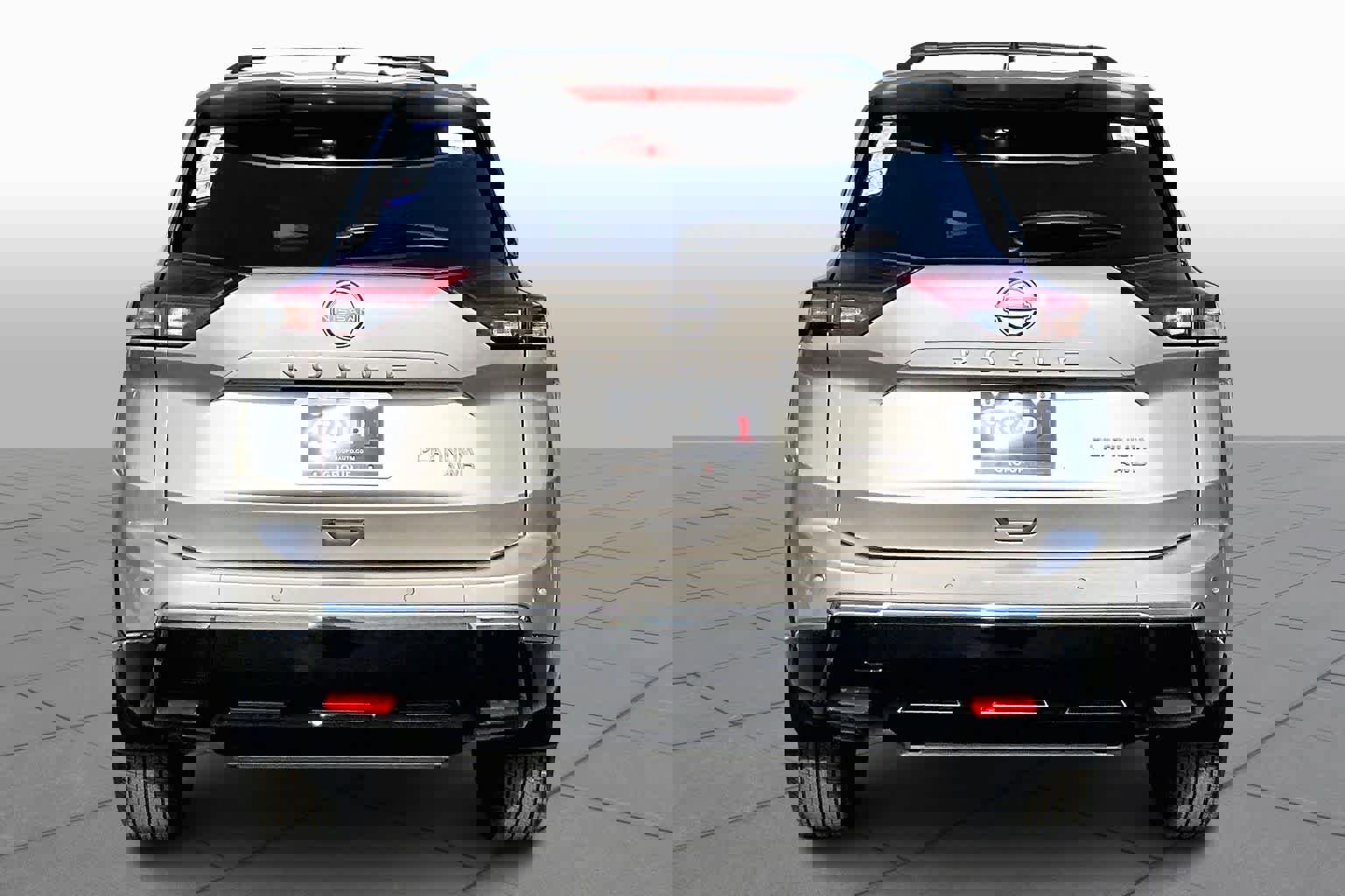 New 2026 Nissan Rogue Platinum image 4