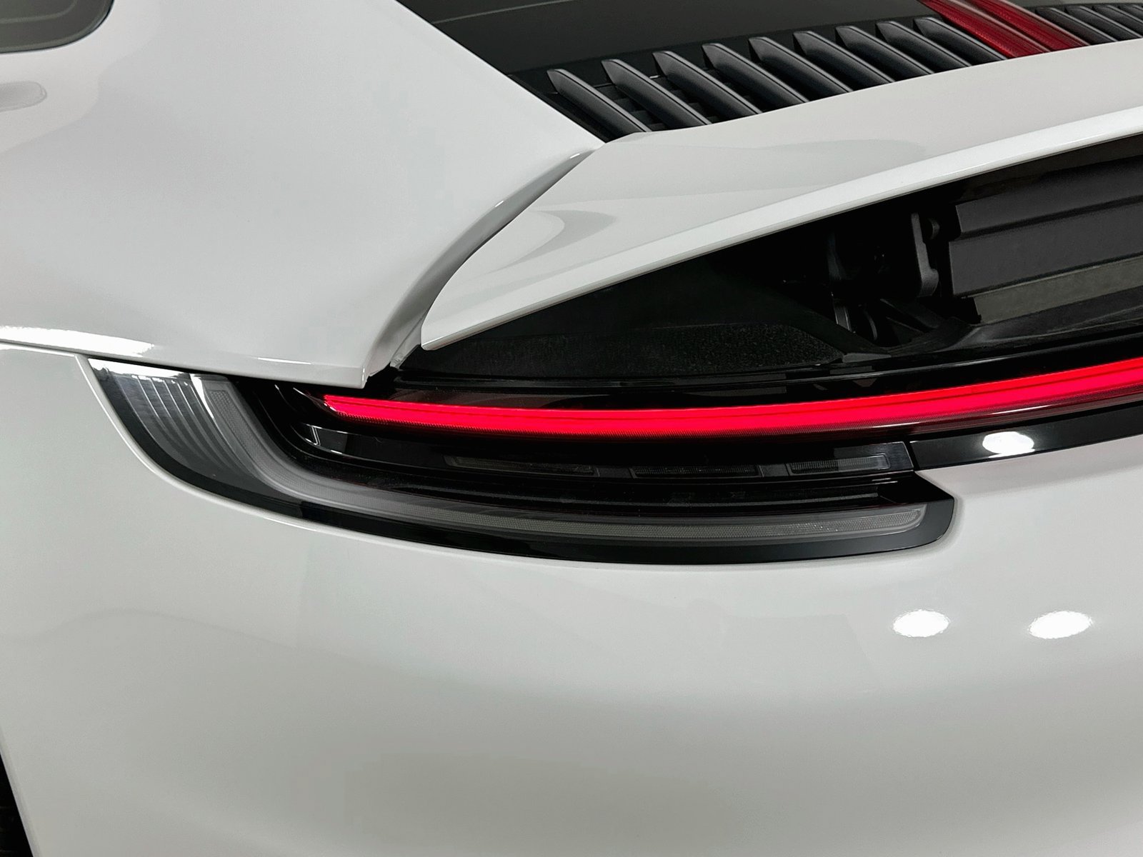 Used 2024 Porsche 911 Carrera 4 AWD/4WD image 12