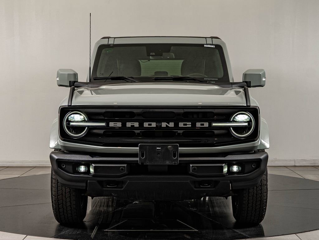 Used 2024 Ford Bronco Outer Banks image 2