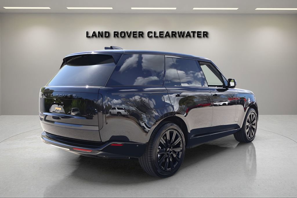 New 2026 Land Rover Range Rover SE image 5