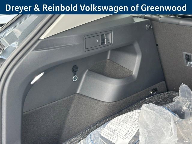 New 2026 Volkswagen Tiguan SE image 30