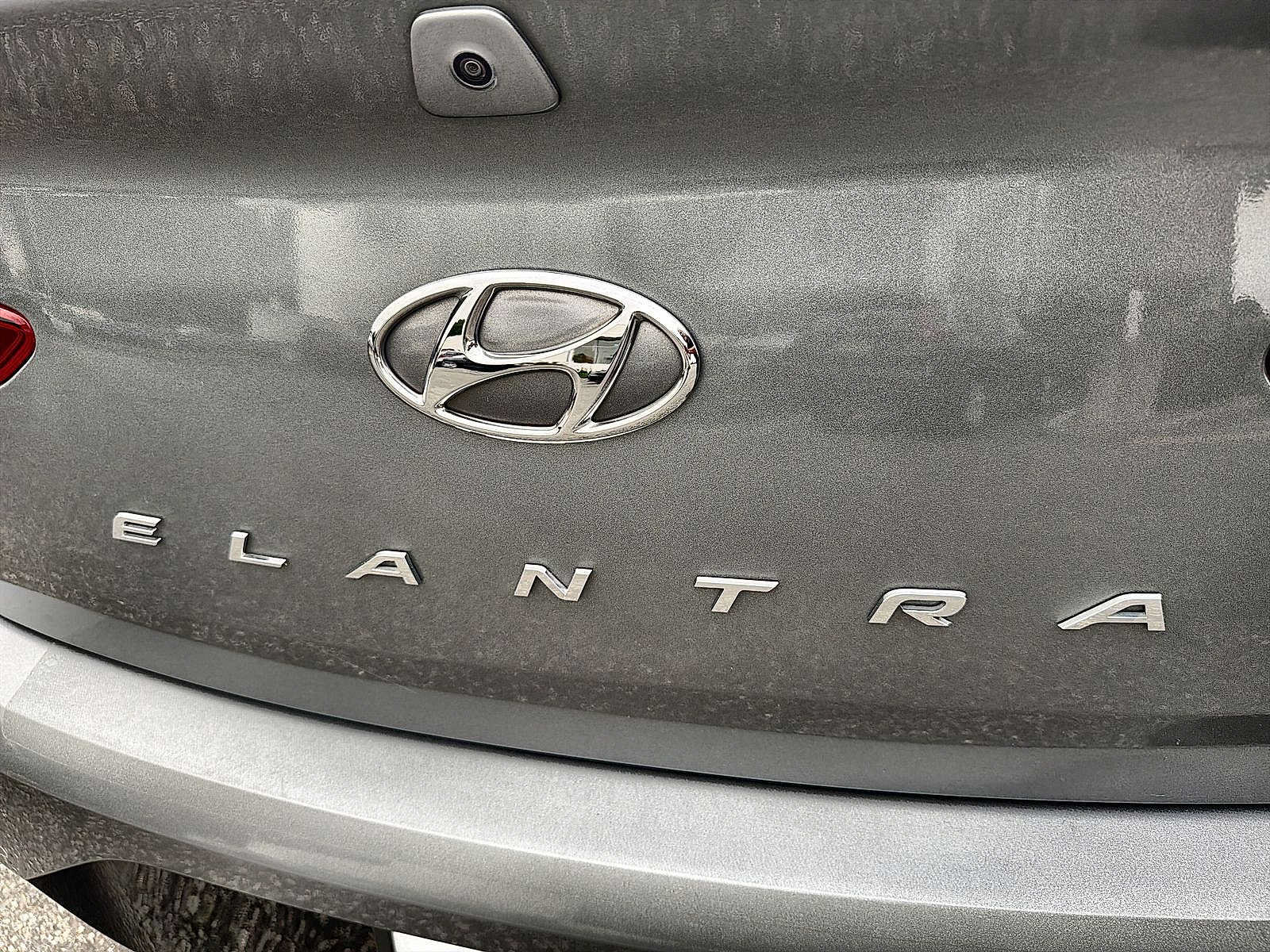 Used 2019 Hyundai Elantra Value Edition w/ Cargo Package FWD image 15