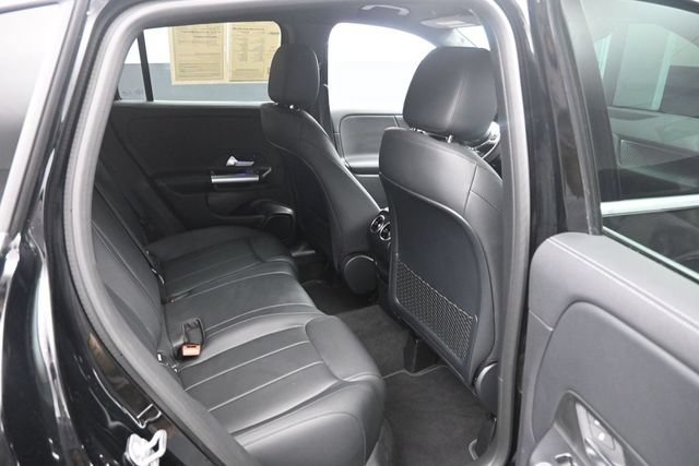 Certified 2025 Mercedes-Benz GLA 250 image 28