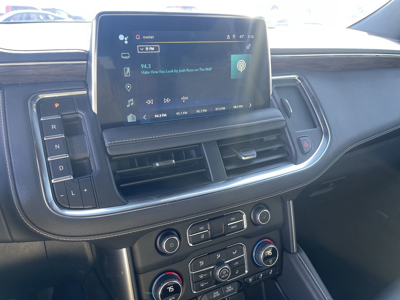 Certified 2023 Chevrolet Tahoe Premier w/ Advanced Technology Package image 13