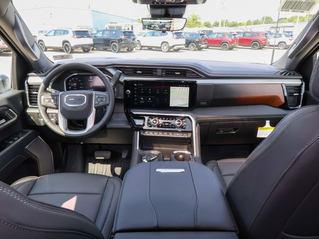 New 2026 GMC Sierra 3500 Denali w/ Denali Reserve Package AWD/4WD image 14