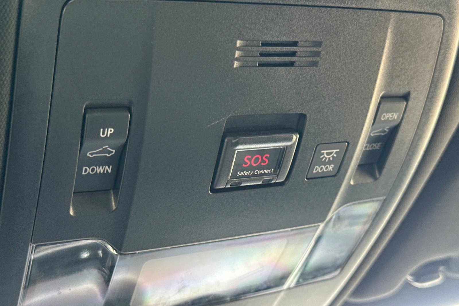 Used 2019 Lexus UX 200 F Sport w/ F Sport Premium Package image 23