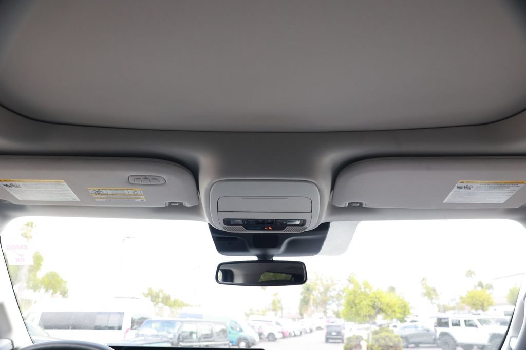 Used 2025 Ford Expedition Active RWD image 34