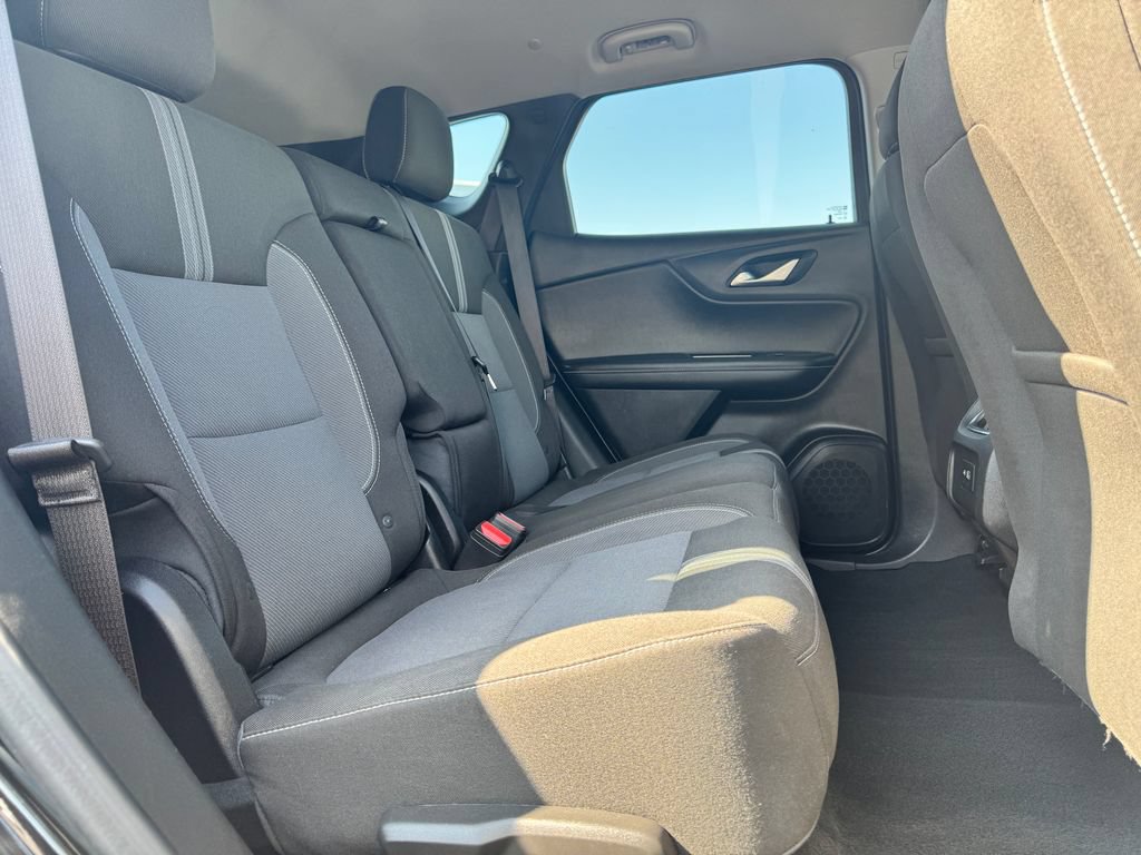 Used 2025 Chevrolet Blazer LT FWD image 14