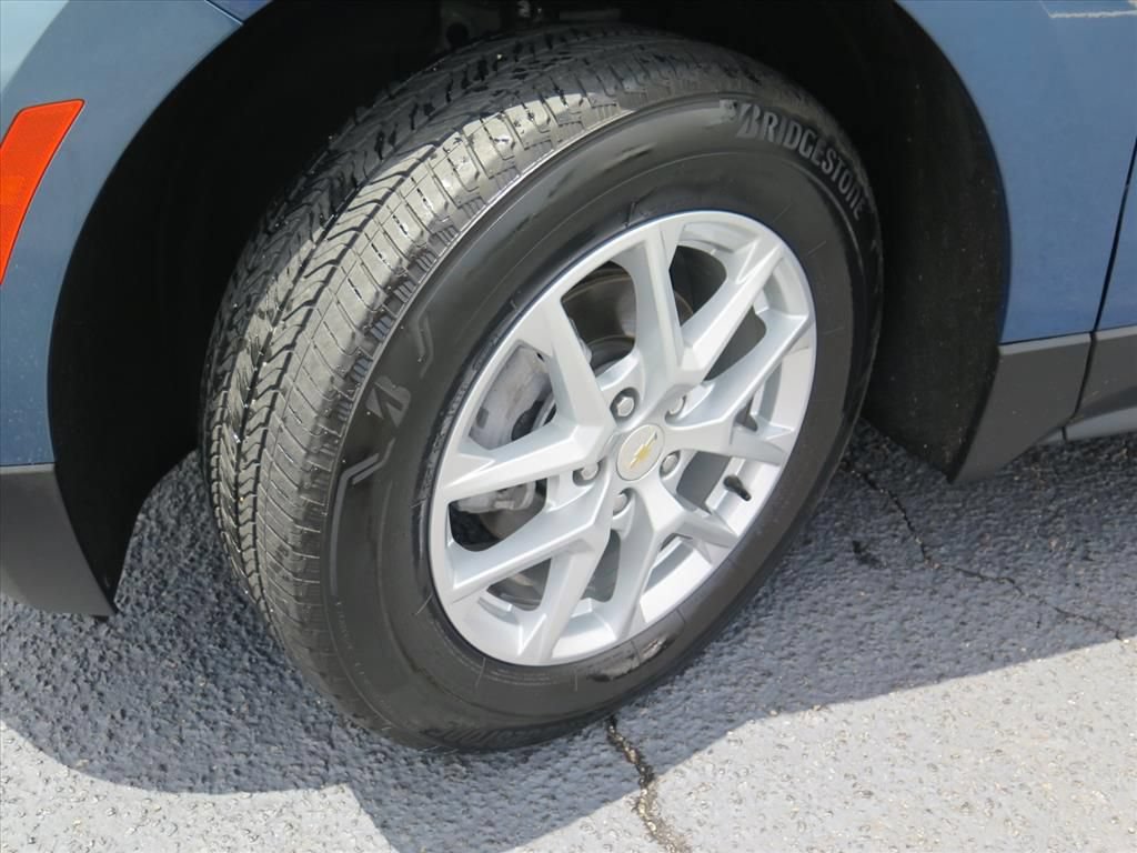 Used 2024 Chevrolet Equinox LT AWD/4WD image 18