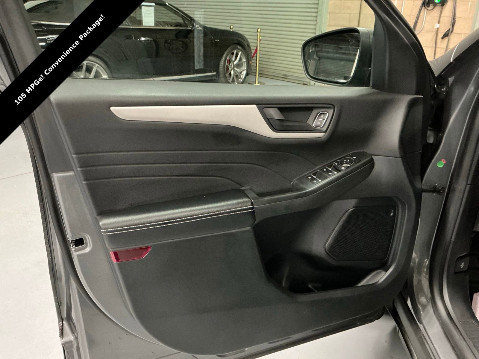 Used 2022 Ford Escape SE w/ Convenience Package image 19