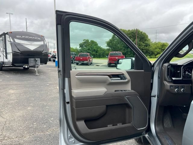 Used 2025 GMC Sierra 1500 SLT AWD/4WD image 11