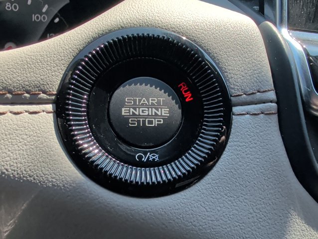 Used 2023 Jeep Compass Limited AWD/4WD image 17