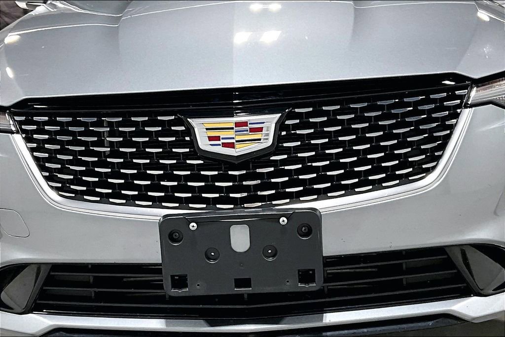 Used 2025 Cadillac CT4 Luxury image 37