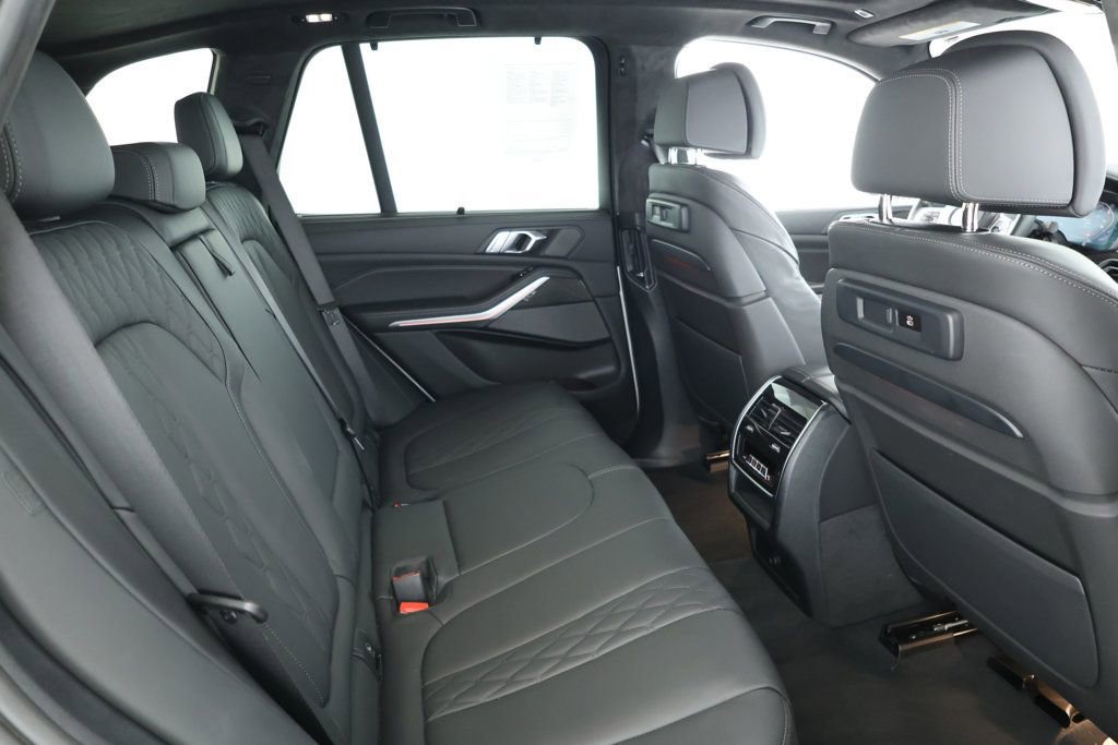 Used 2022 BMW X5 M50i w/ Executive Package image 22