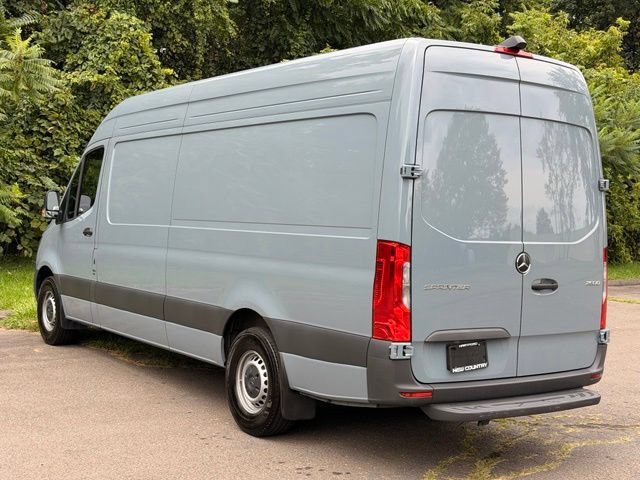 Used 2025 Mercedes-Benz Sprinter 2500 image 5