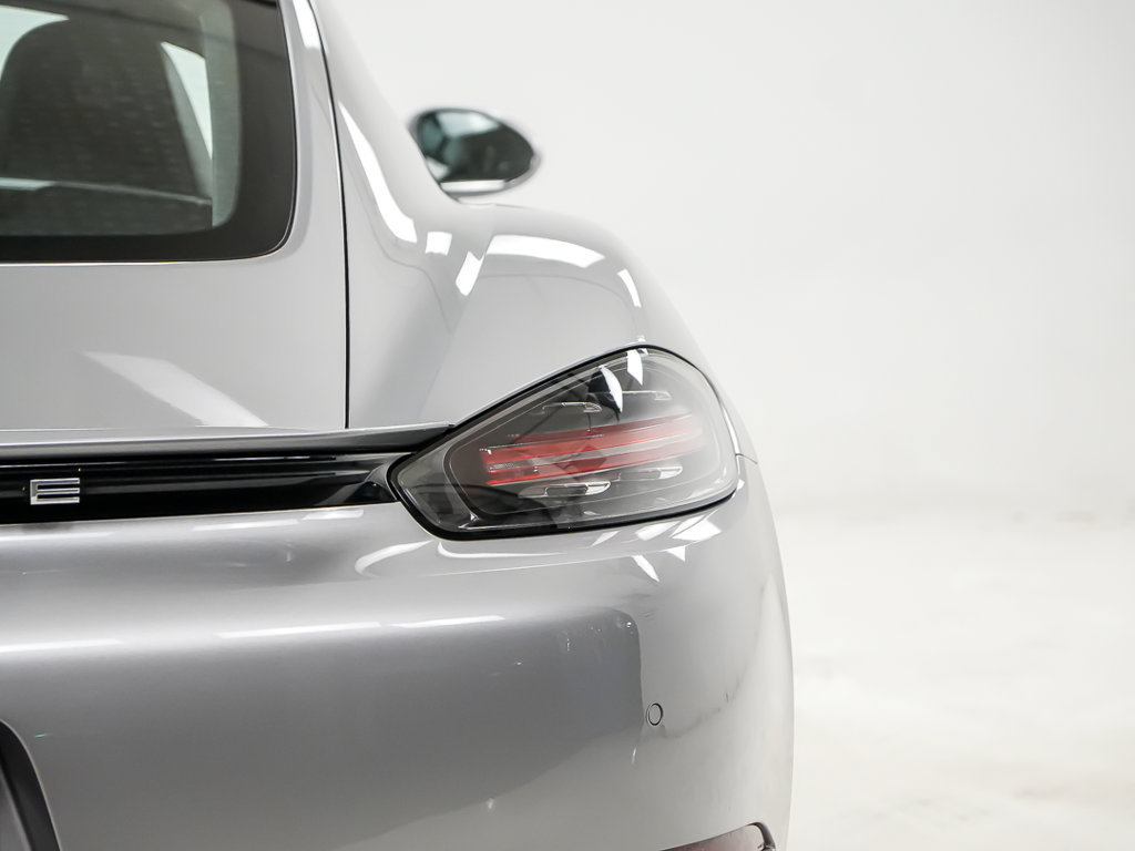 Used 2024 Porsche 718 Cayman S RWD image 12