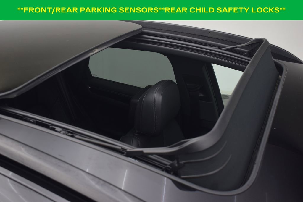 Used 2022 Porsche Macan image 16