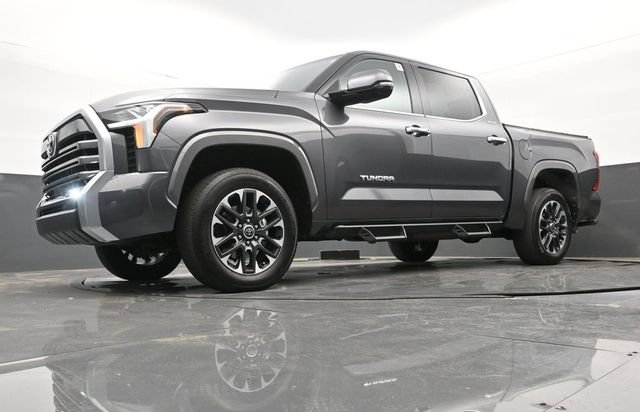 Used 2024 Toyota Tundra Limited AWD/4WD image 27