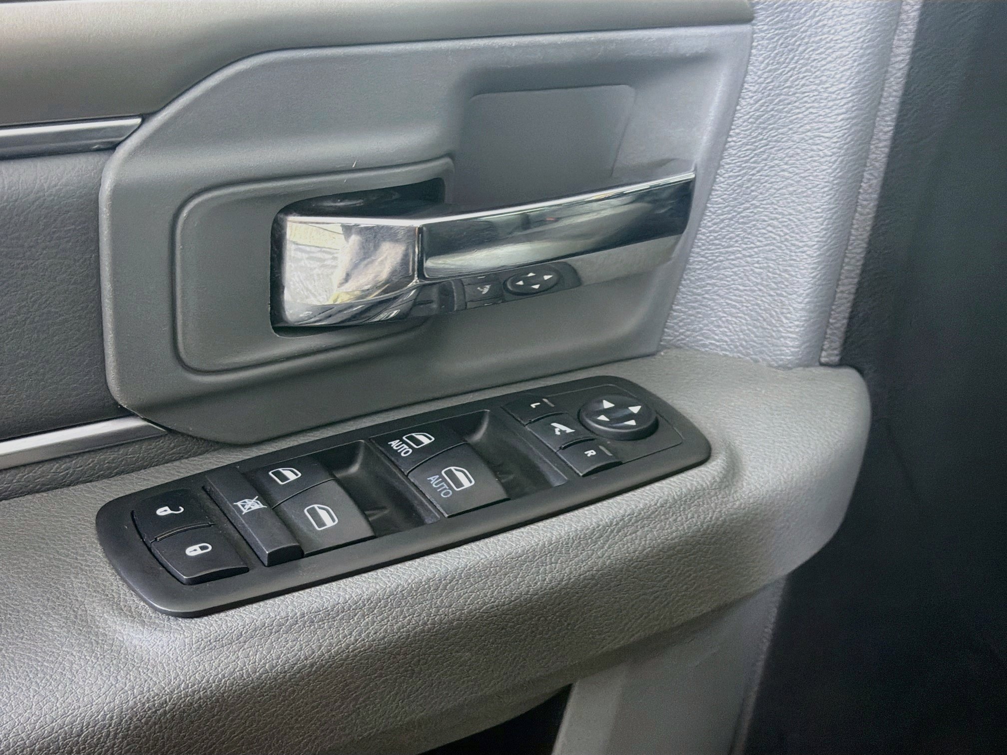 Used 2018 RAM 1500 Big Horn AWD/4WD image 15
