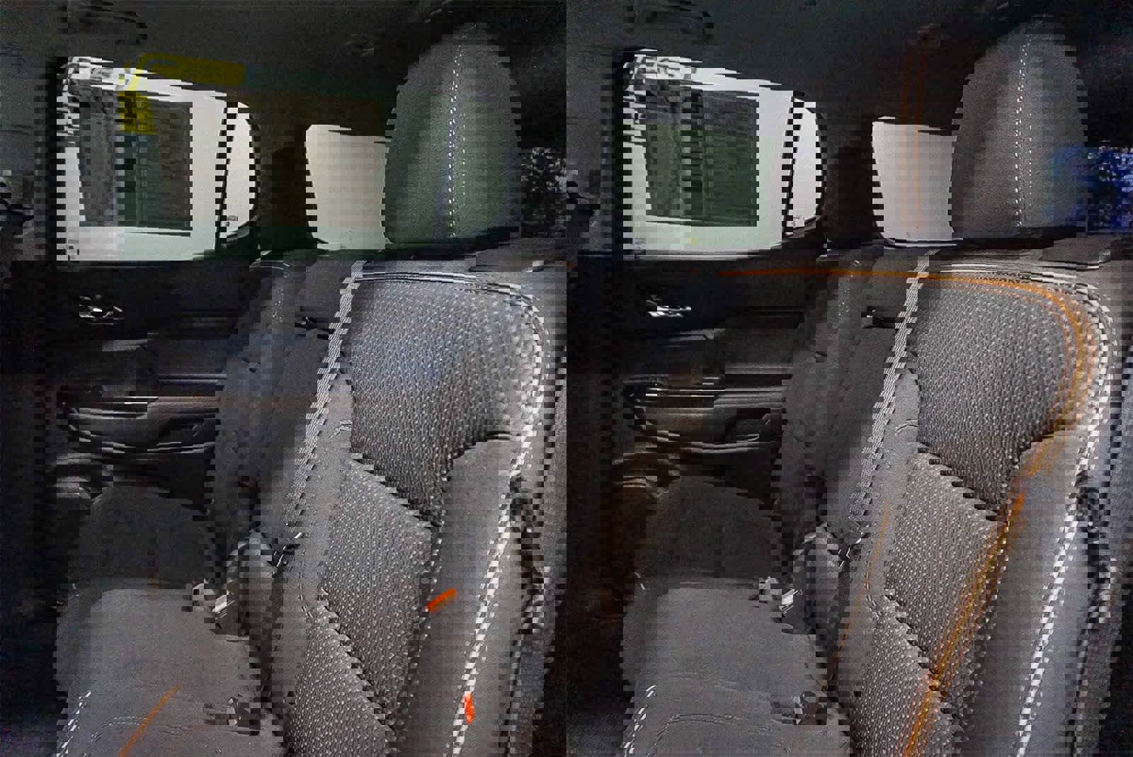 Used 2020 GMC Acadia AT4 image 17