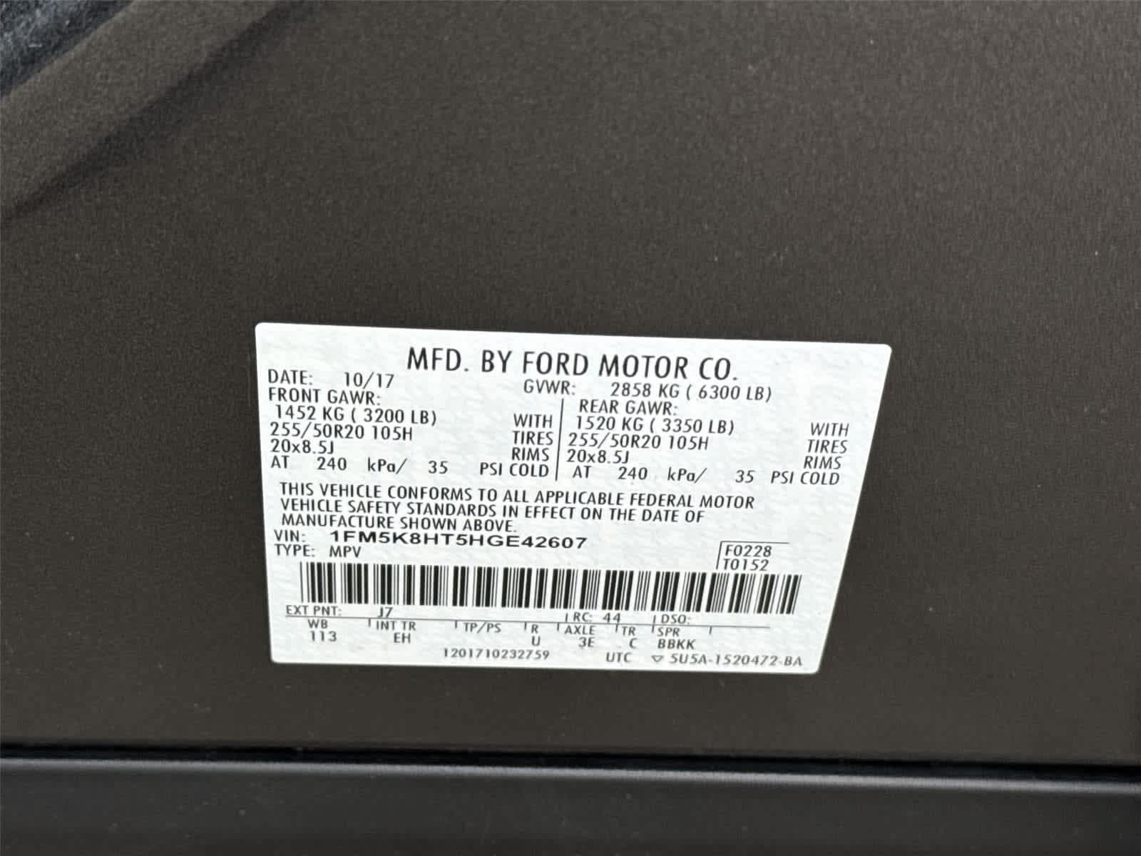 Used 2017 Ford Explorer Platinum AWD/4WD image 29