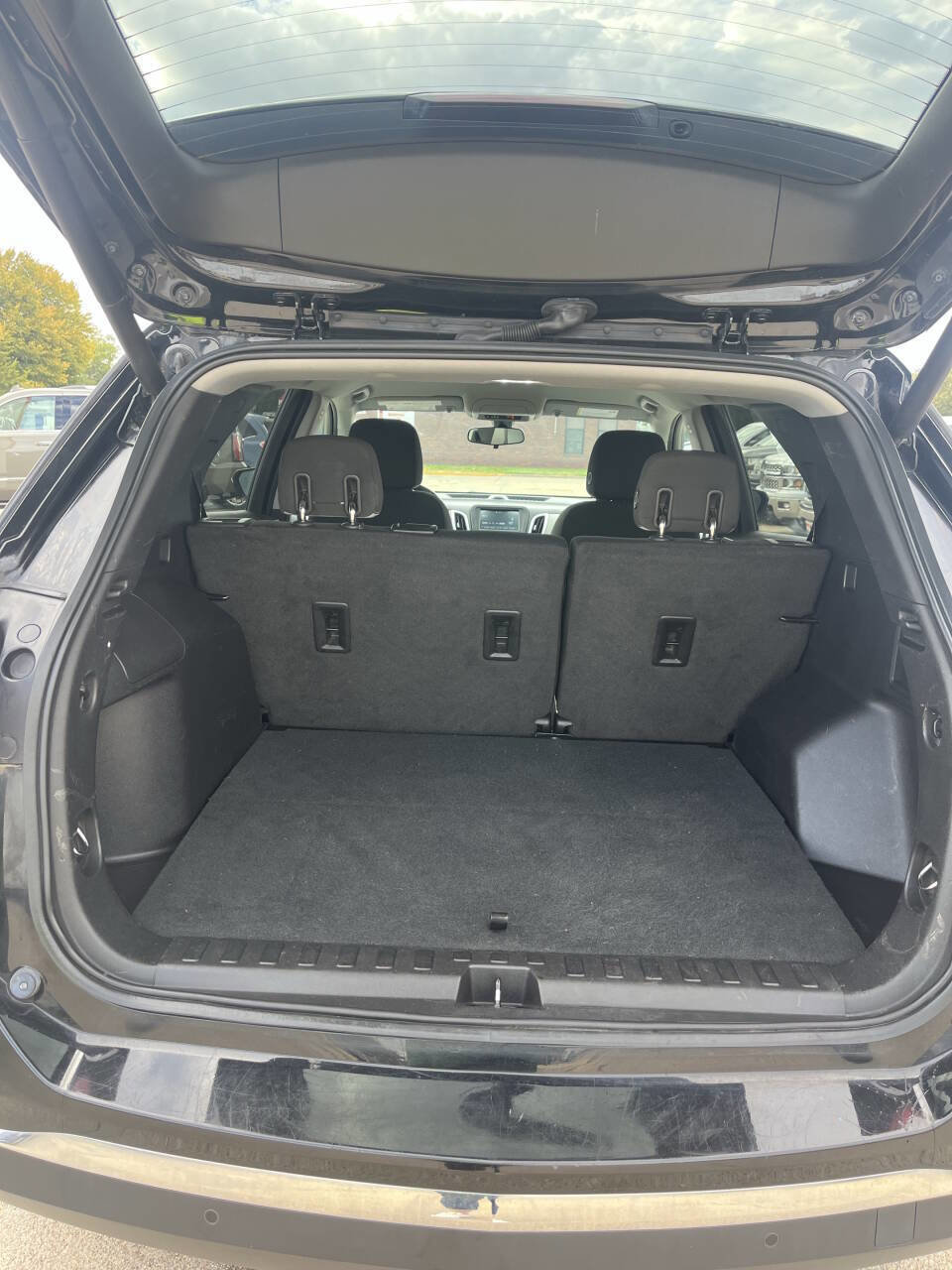 Used 2018 Chevrolet Equinox LT image 19