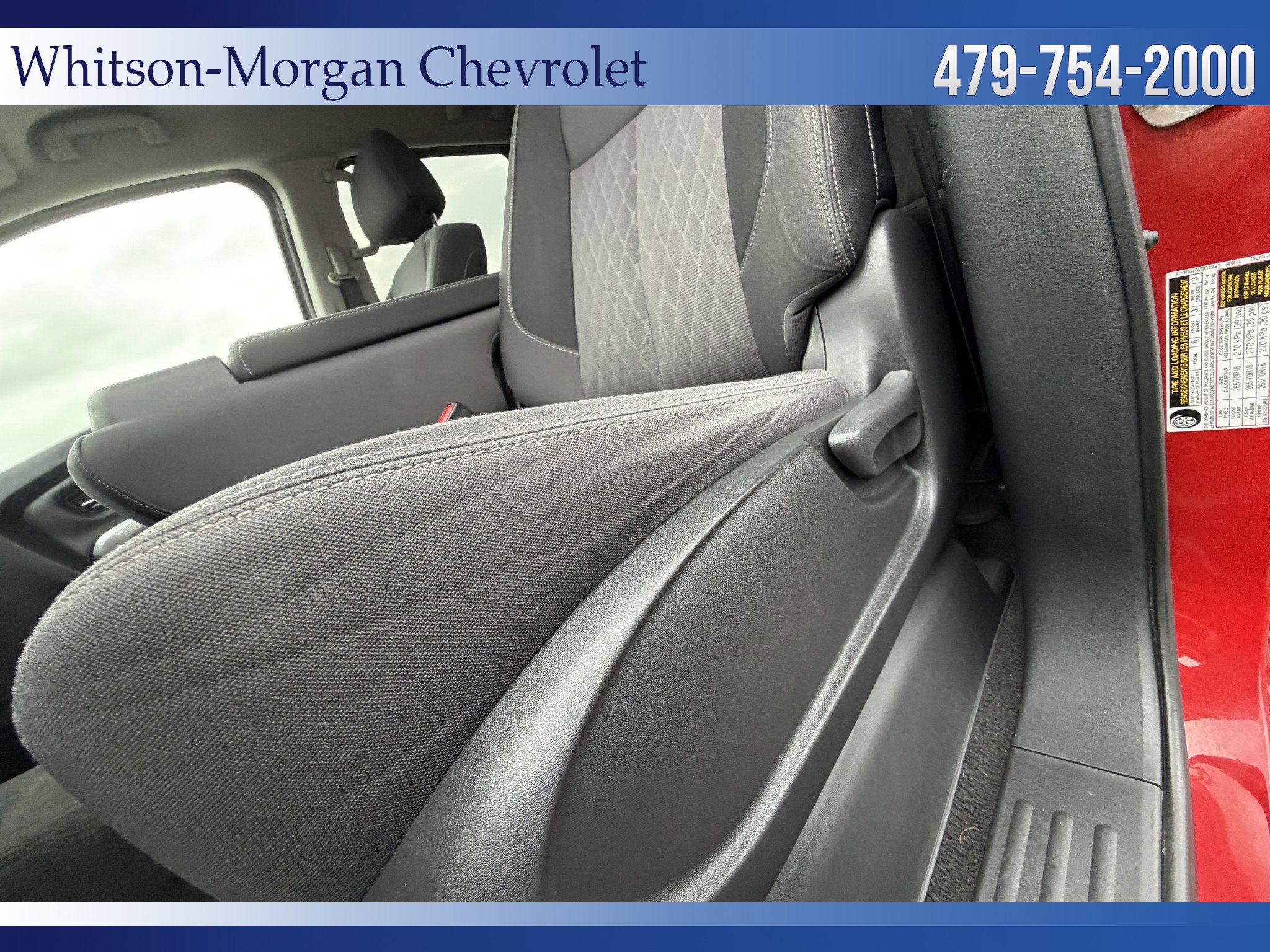 Used 2022 Nissan Titan SV image 13