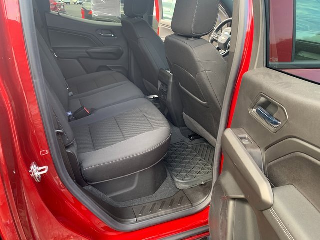 Used 2025 Chevrolet Colorado LT image 11