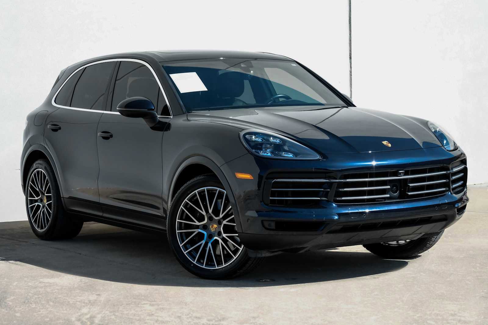 Used 2022 Porsche Cayenne image 7