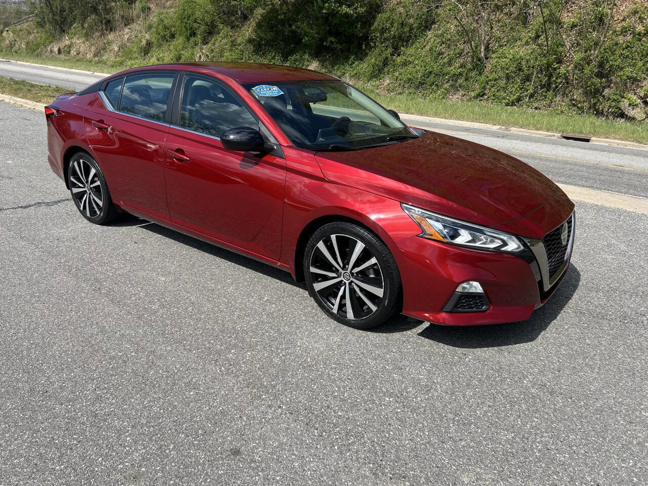 Used 2019 Nissan Altima 2.5 SR FWD image 13
