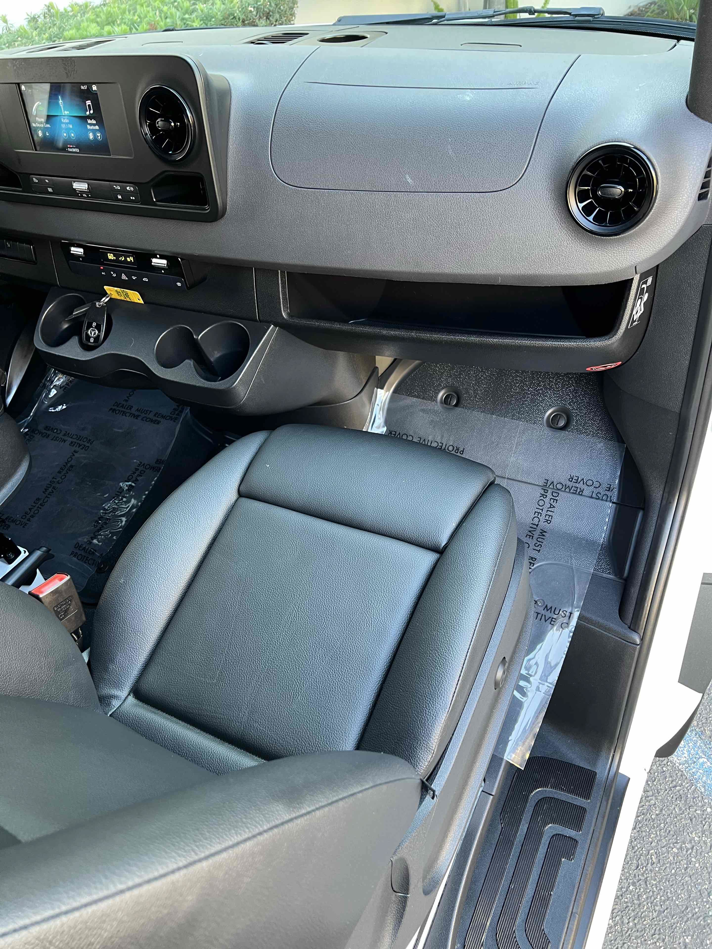 Used 2022 Mercedes-Benz Sprinter 2500 image 36